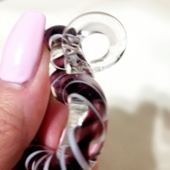 Purple heart shaped glass pendant - Picture 2 of 2